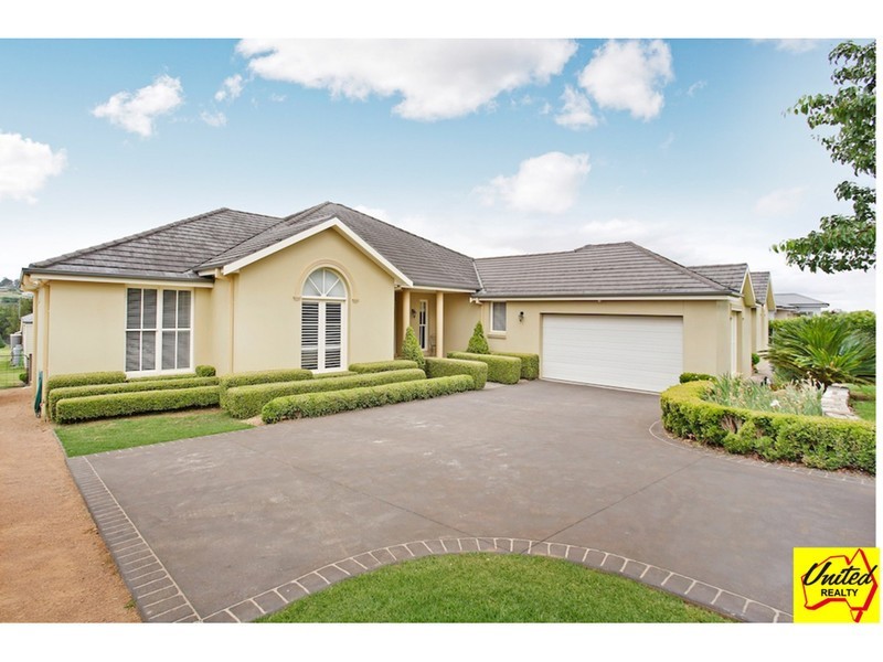 77 Sunnyside Drive, Ellis Lane NSW 2570