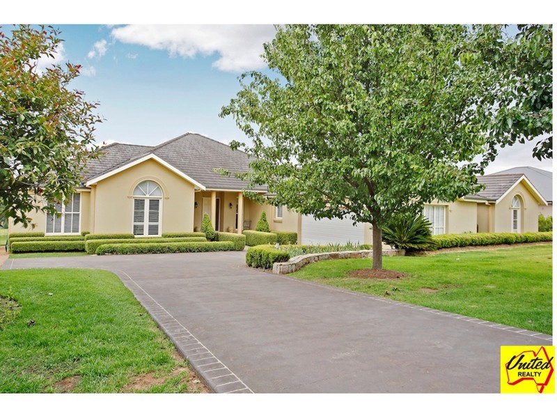 77 Sunnyside Drive, Ellis Lane NSW 2570