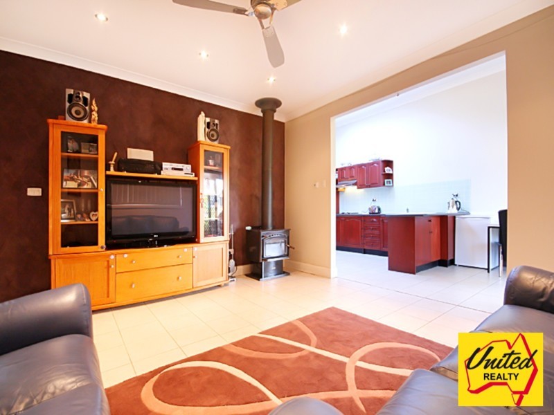 235 Gurner Avenue, Kemps Creek NSW 2178