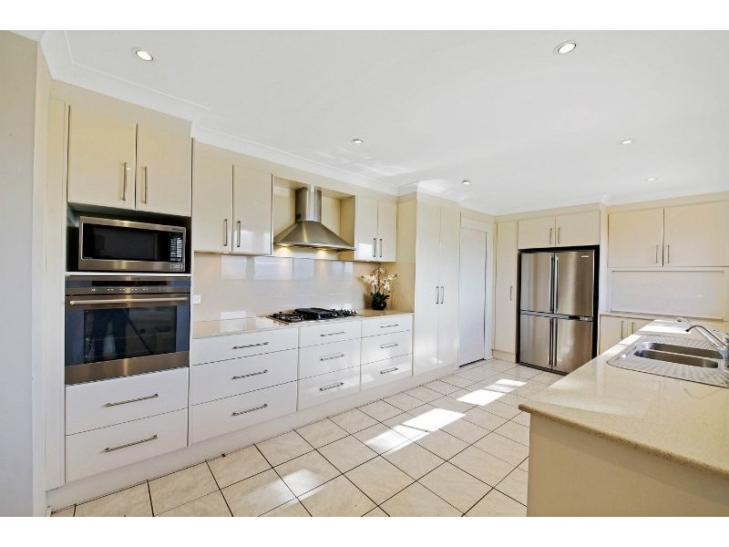 The Oaks NSW 2570