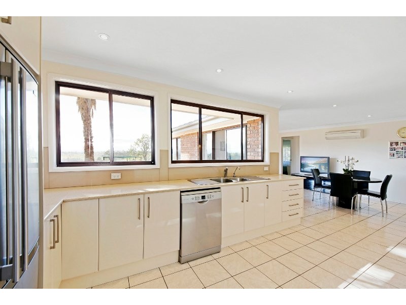 The Oaks NSW 2570