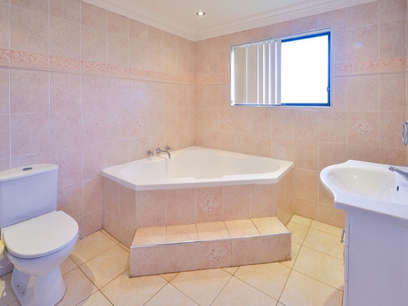 West Hoxton NSW 2171