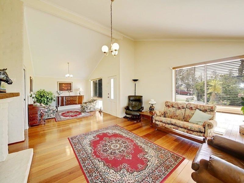 The Oaks NSW 2570