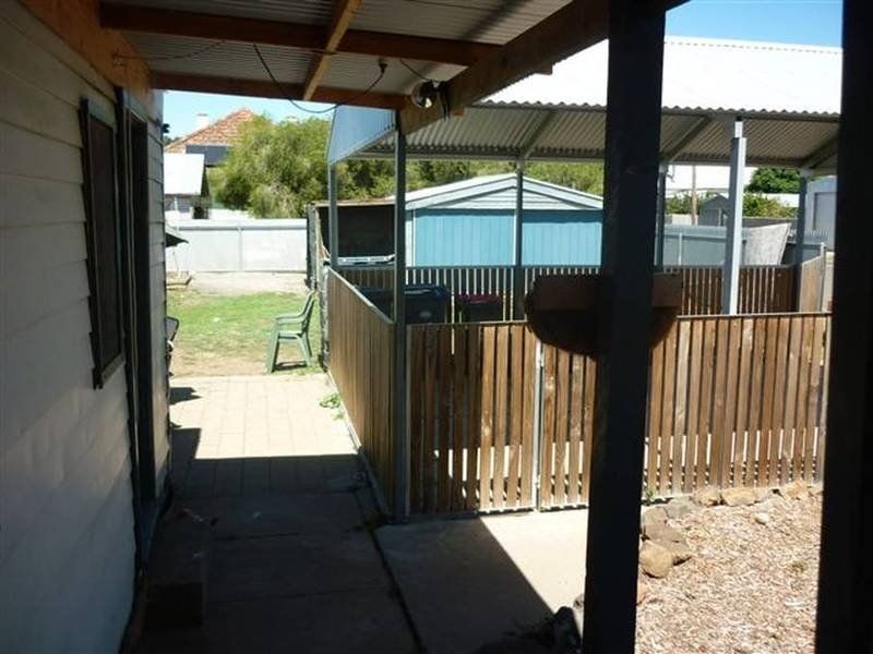 20 Gray Street, Donald VIC 3480