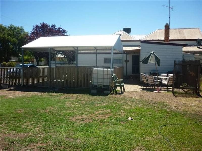 20 Gray Street, Donald VIC 3480