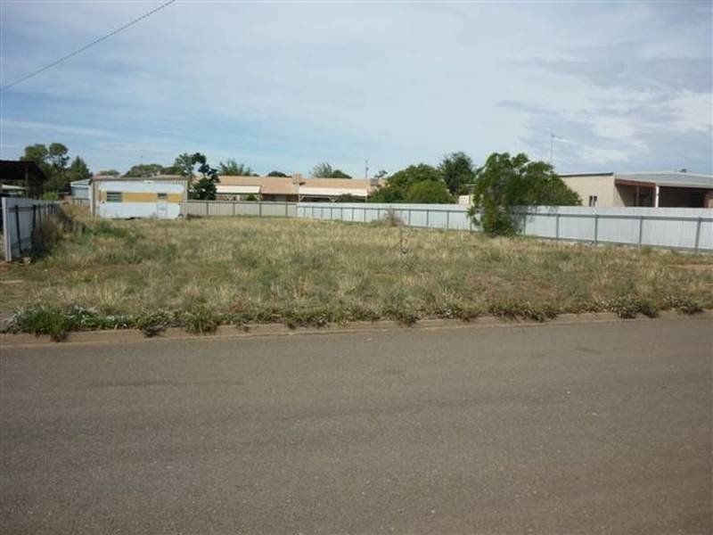 16 Elizabeth Street, Donald VIC 3480