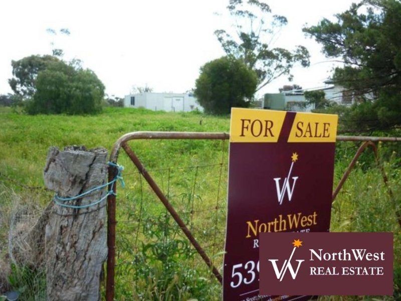 21 Elizabeth Street, Donald VIC 3480