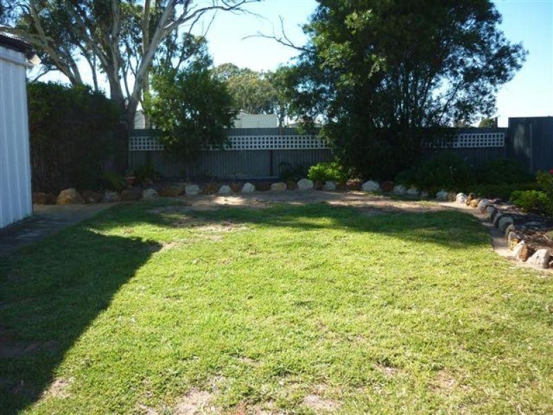 27 Hewitt Street, Warracknabeal VIC 3393