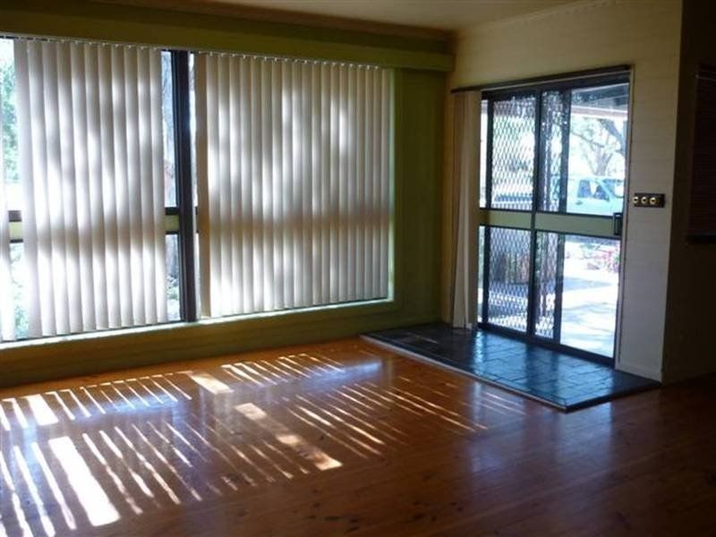 33 McCracken Avenue, Donald VIC 3480