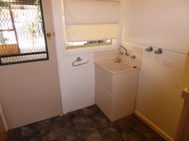 33 McCracken Avenue, Donald VIC 3480