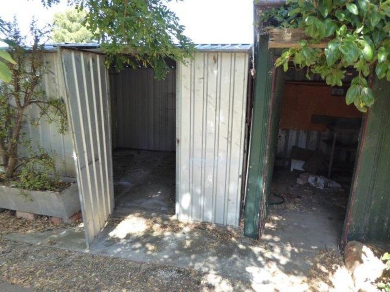 33 McCracken Avenue, Donald VIC 3480