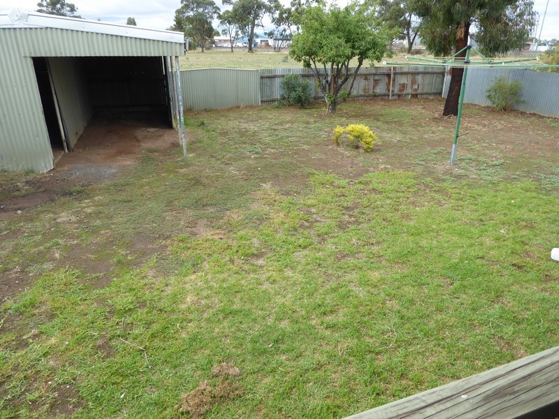 203 Woods Street, Donald VIC 3480
