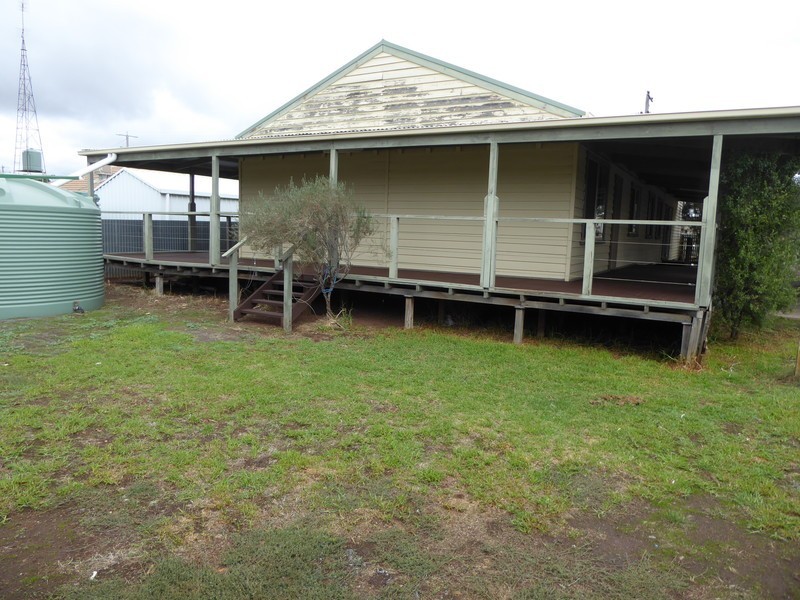 203 Woods Street, Donald VIC 3480