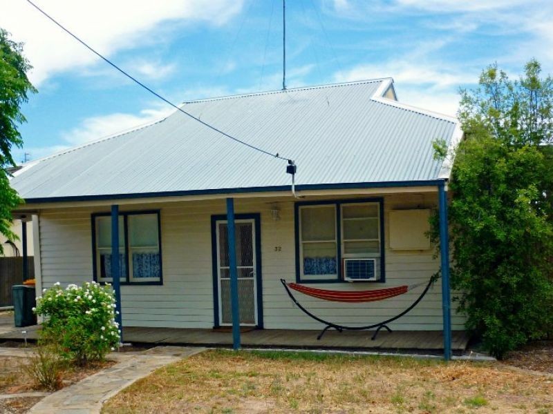 32 Gardiner Street, Warracknabeal VIC 3393