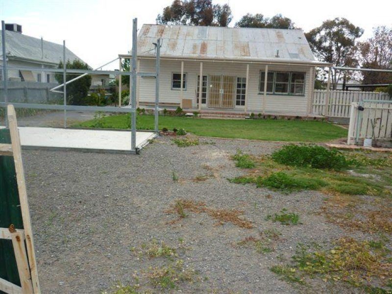 73 Anderson Street, Warracknabeal VIC 3393