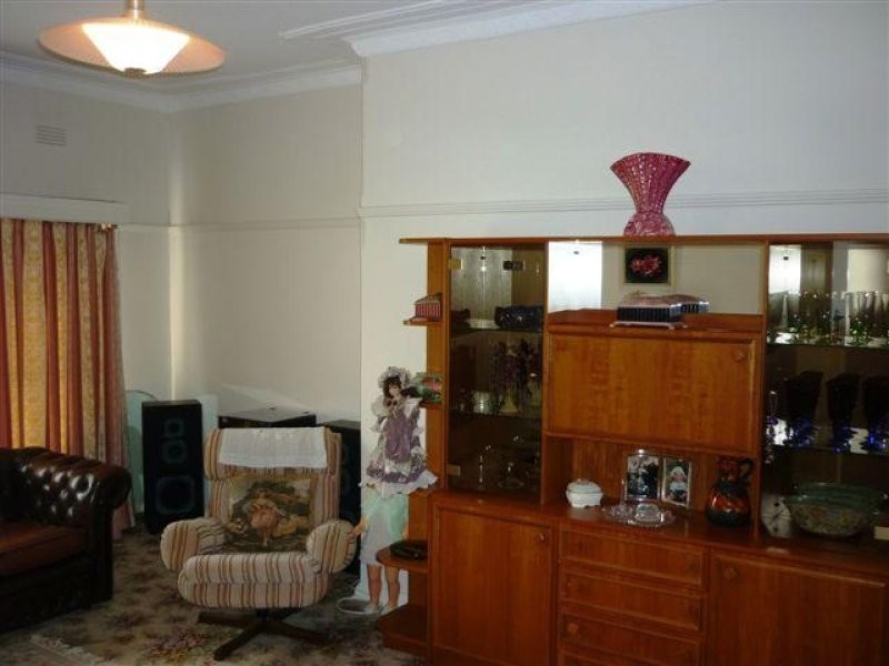 43 Devereux Street, Warracknabeal VIC 3393