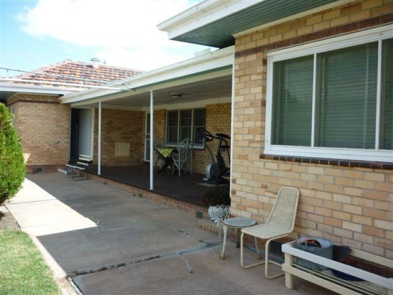 43 Devereux Street, Warracknabeal VIC 3393