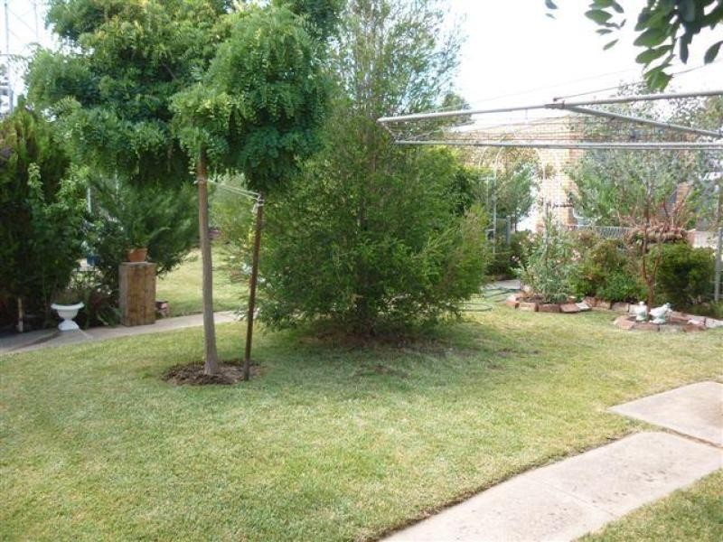 43 Devereux Street, Warracknabeal VIC 3393