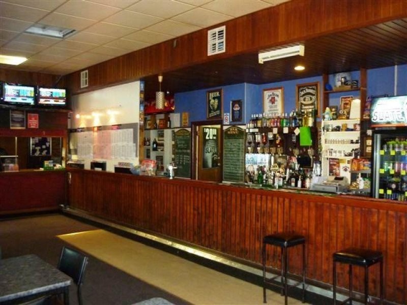 99 Scott St, Warracknabeal VIC 3393