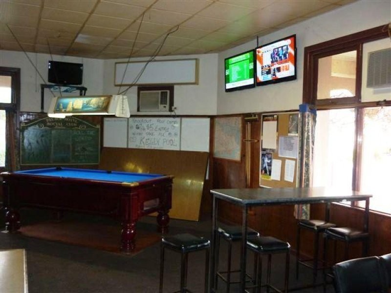 99 Scott St, Warracknabeal VIC 3393