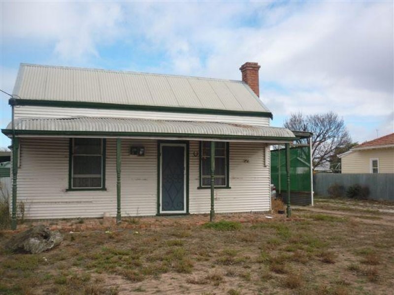 56 Charles Street, Jeparit VIC 3423