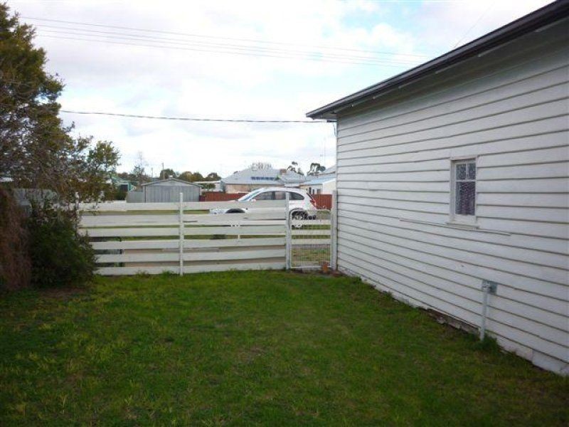 4 Franklin St, Warracknabeal VIC 3393