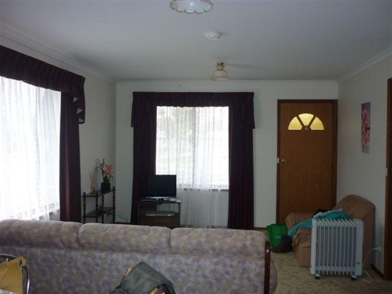 23-23A Charles, Jeparit VIC 3423