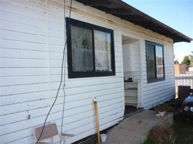 11 Camp Street, Watchem VIC 3482