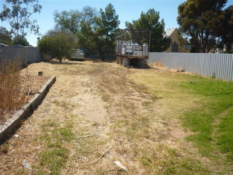 11 Camp Street, Watchem VIC 3482