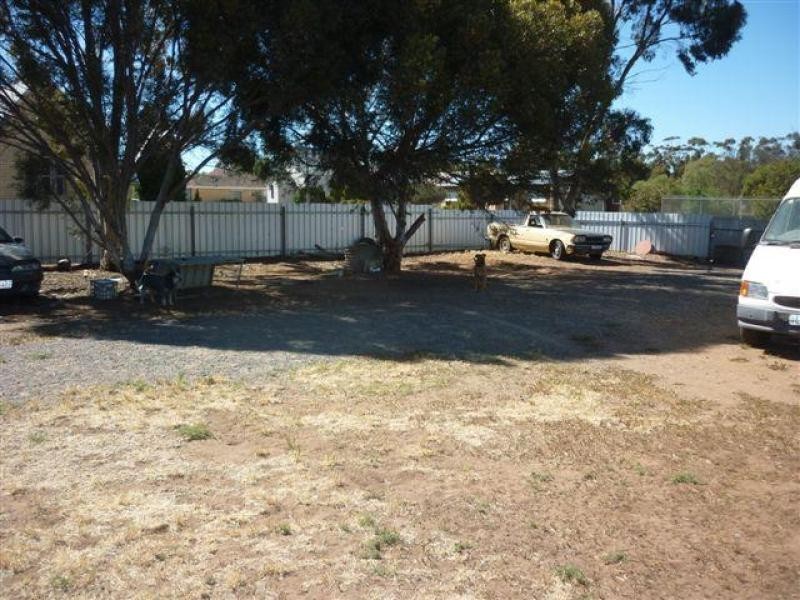 11 Camp Street, Watchem VIC 3482