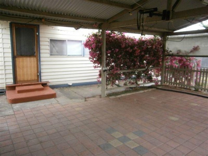 7 Thomas Street, Warracknabeal VIC 3393
