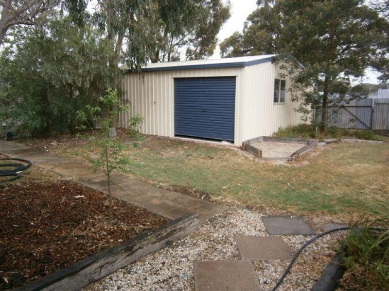 7 Thomas Street, Warracknabeal VIC 3393