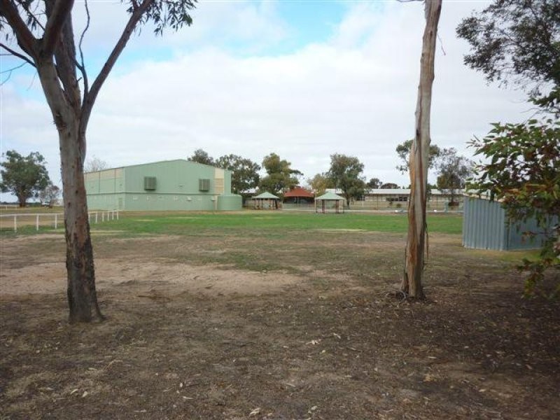 10 Dodgshun Street, Hopetoun VIC 3396