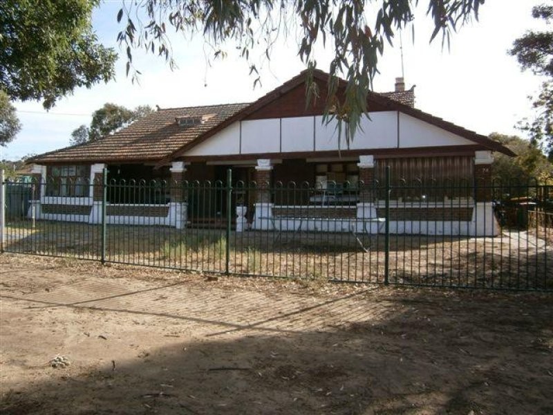 74 Upper Region Street, Dimboola VIC 3414
