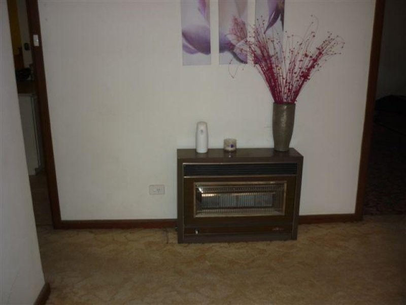 8 Jamouneau Street, Warracknabeal VIC 3393