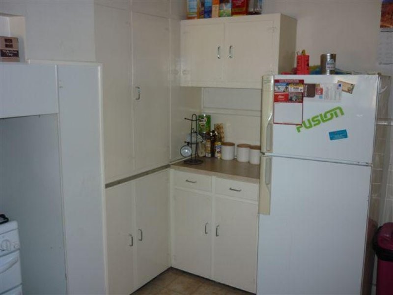 8 Jamouneau Street, Warracknabeal VIC 3393