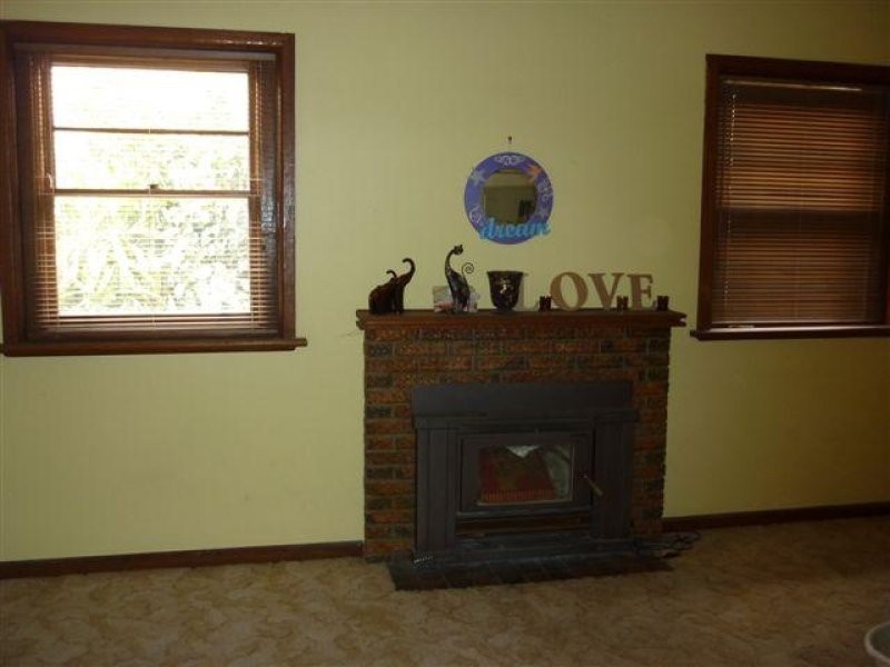 8 Jamouneau Street, Warracknabeal VIC 3393