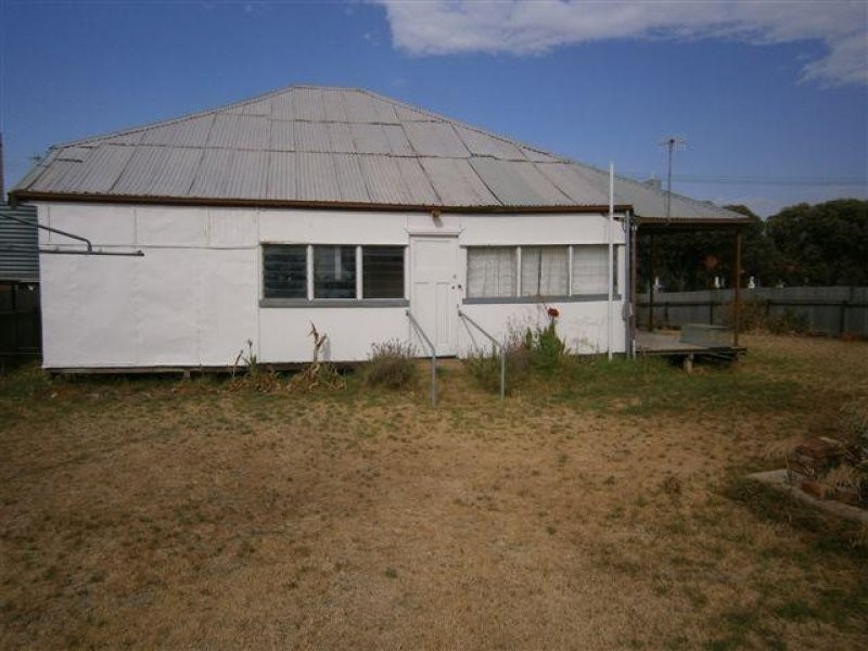 74 Mandeville Street, Hopetoun VIC 3396