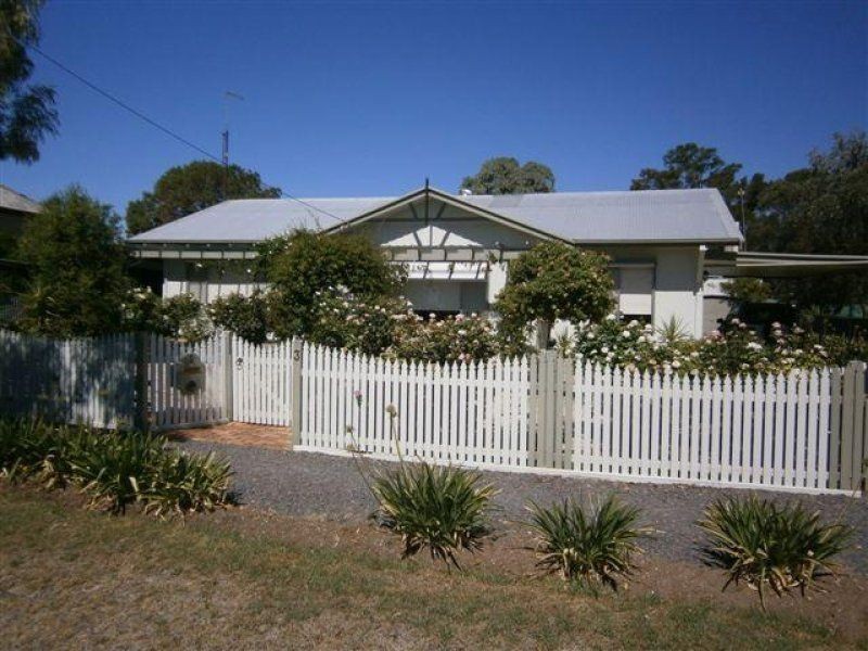 3 Petering Street, Minyip VIC 3392