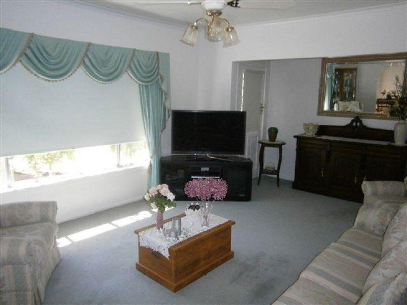 3 Petering Street, Minyip VIC 3392