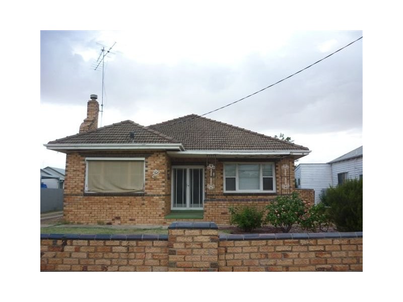 25 Devereux Street, Warracknabeal VIC 3393