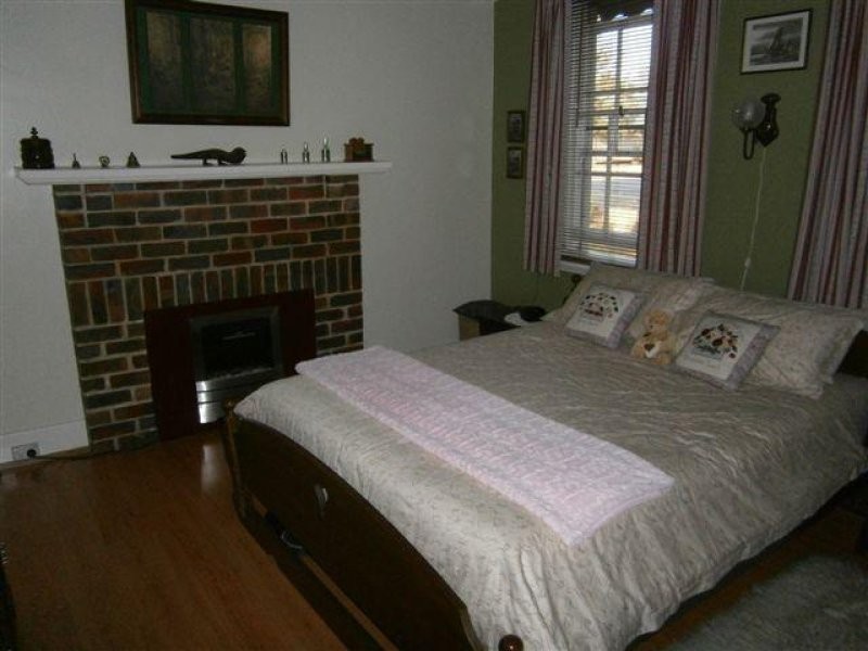 36 Deakin Street, Beulah VIC 3395