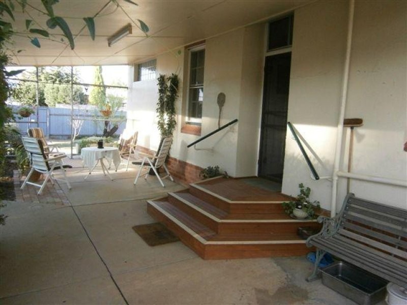 36 Deakin Street, Beulah VIC 3395