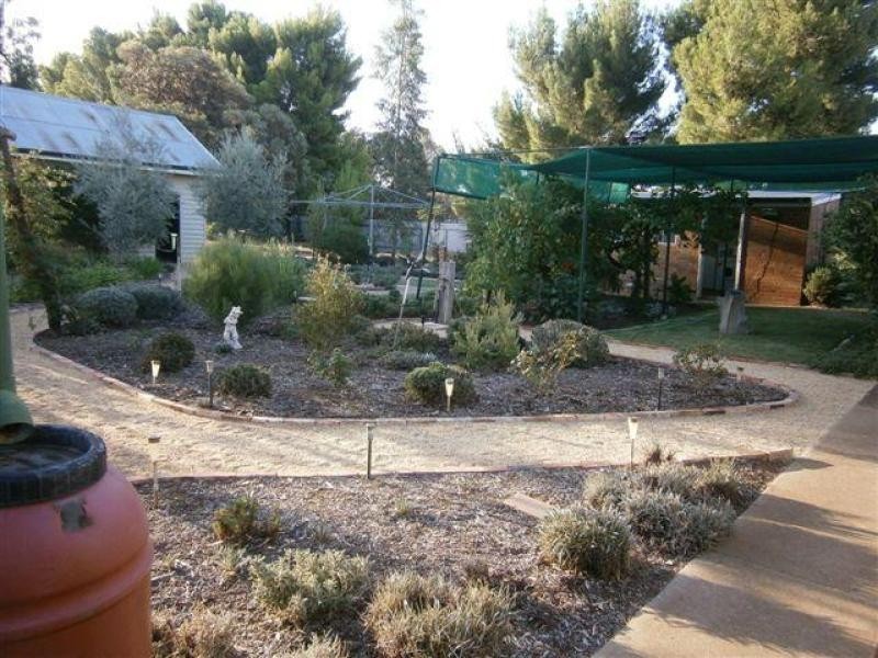 36 Deakin Street, Beulah VIC 3395