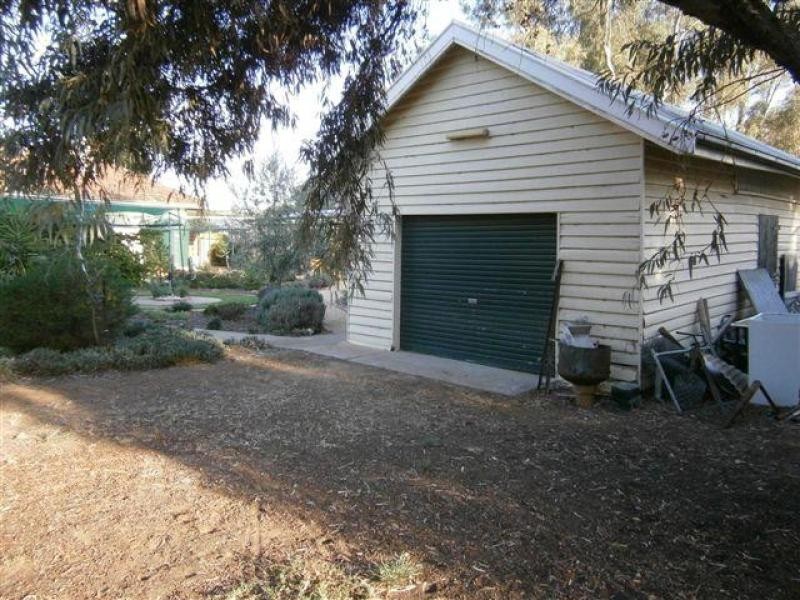 36 Deakin Street, Beulah VIC 3395