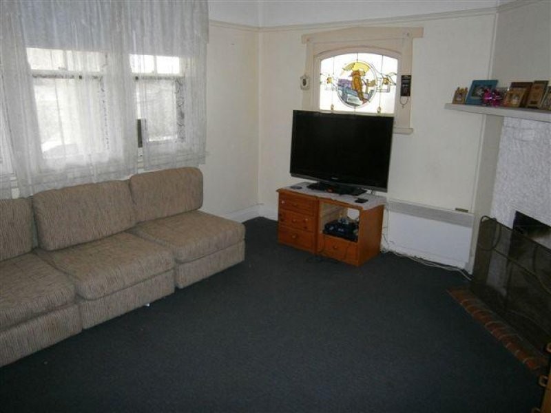 10 School Street, Dimboola VIC 3414