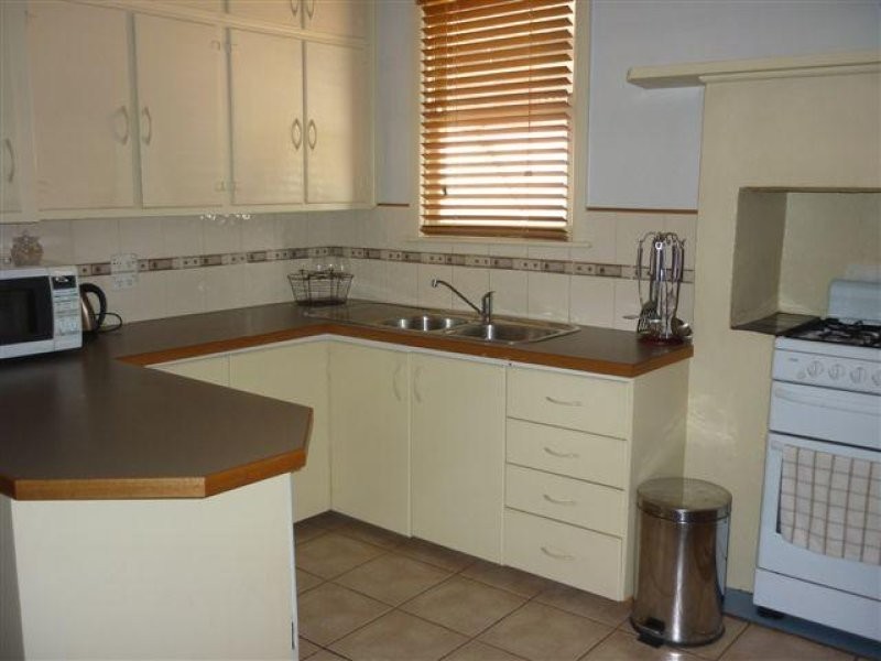 163 Woods Street, Donald VIC 3480