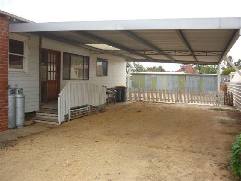 163 Woods Street, Donald VIC 3480