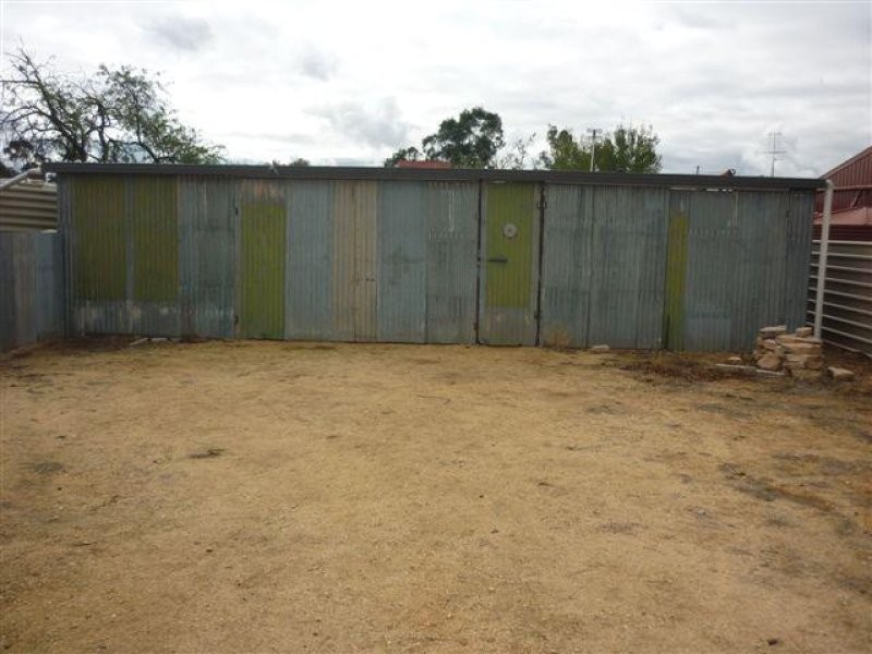 163 Woods Street, Donald VIC 3480