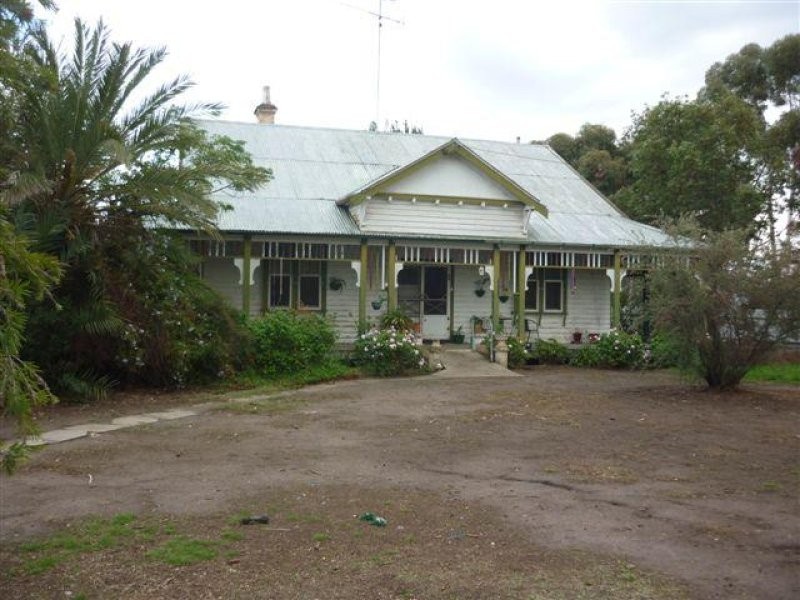 6 Craig Avenue, Warracknabeal VIC 3393